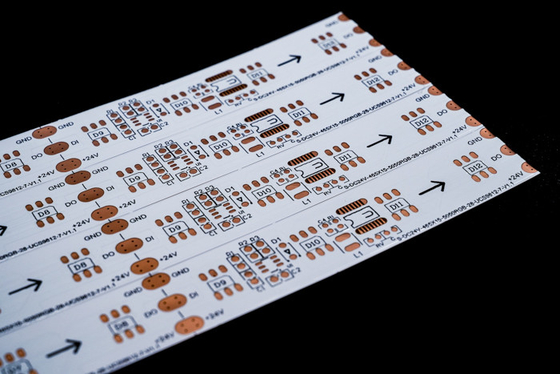 comprare Tavola PCB flessibile per strisce a LED Tavola a doppio strato colorata Rivestimento a doppio lato online manufacture