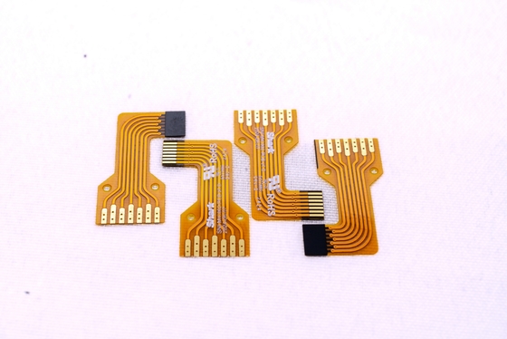 comprare Circuito stampato per connessione apparecchiature e giunzione robotica. Progettazione e produzione di FPCB per dispositivi. online manufacture