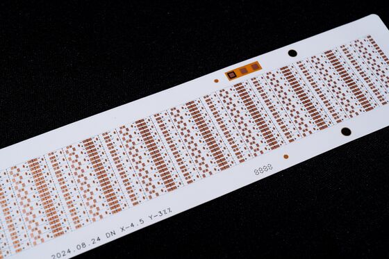 comprare PCB flessibile a doppio strato personalizzabile per strisce luminose a LED con livello di protezione antincendio V0 online manufacture