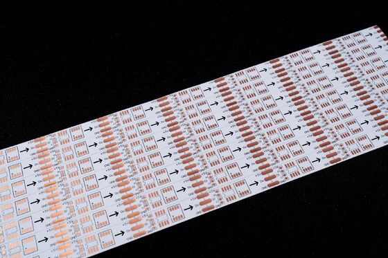 5050RGB 12mm FPC Flessibile LED Strip Light con controllo intelligente per la decorazione del soffitto dell'hotel