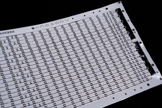 Circuito stampato flessibile multistrato Chip on FPC per strumenti elettronici e strisce LED colorate